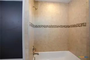 206 Yucca Dr, Victoria, TX 77904 - Photo 24