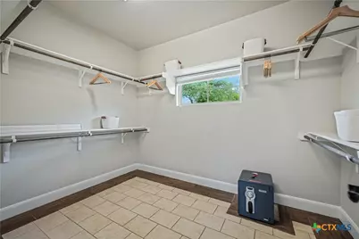 1621 Angolo, New Braunfels, TX 78132 - Photo 34