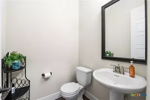 663 Private Rd 1712, Mico, TX 78056 - Photo 18