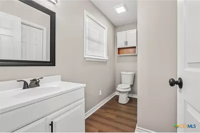 939 N San Patricio Street, Goliad, TX 77963 - Photo 12