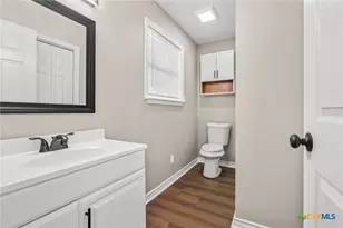 939 N San Patricio St, Goliad, TX 77963 - Photo 12