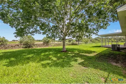 939 N San Patricio Street, Goliad, TX 77963 - Photo 22