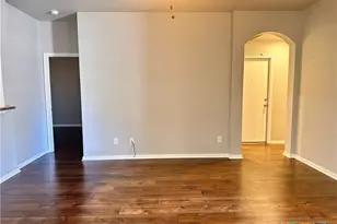 417 Capistrano Dr, San Marcos, TX 78666 - Photo 2