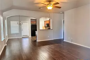 417 Capistrano Dr, San Marcos, TX 78666 - Photo 4