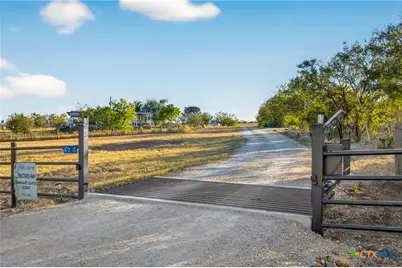 672 County Road 447, Waelder, TX 78959 - Photo 1