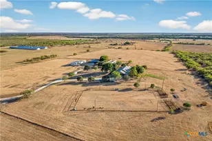 672 Co Rd 447, Waelder, TX 78959 - Photo 44