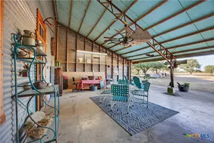 672 Co Rd 447, Waelder, TX 78959 - Photo 28