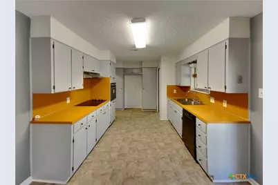 3910 Hickory Road, Temple, TX 76502 - Photo 12