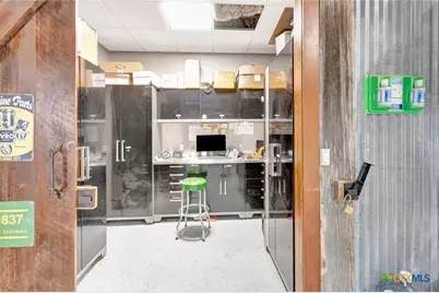 3202 Miori Lane, Victoria, TX 77901 - Photo 16