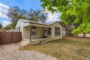 969 N Liberty Ave, New Braunfels, TX 78130 - Photo 10