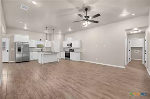 2540 Cowgirl Trl, Belton, TX 76513 - Photo 8