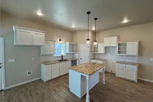 2540 Cowgirl Trl, Belton, TX 76513 - Photo 6