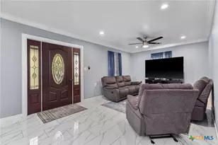 1110 S 9th St, Temple, TX 76504 - Photo 6