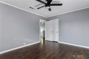 1110 S 9th St, Temple, TX 76504 - Photo 18