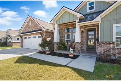 301 Salem Crossing Drive, Victoria, TX 77904 - Photo 4