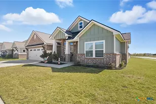 301 Salem Crossing Dr, Victoria, TX 77904 - Photo 2