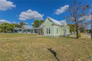 413 S Lutterloh Ave, Gatesville, TX 76528 - Photo 22