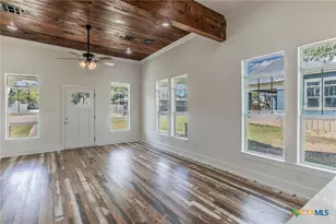 413 S Lutterloh Ave, Gatesville, TX 76528 - Photo 2