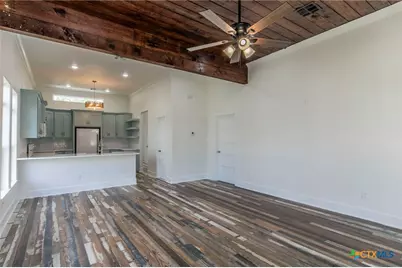 413 S Lutterloh Avenue, Gatesville, TX 76528 - Photo 4