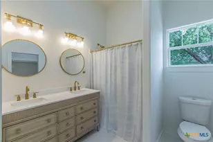 413 S Lutterloh Ave, Gatesville, TX 76528 - Photo 14