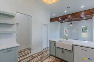 413 S Lutterloh Ave, Gatesville, TX 76528 - Photo 6