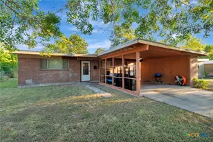 711 Hybiscus Ln, Victoria, TX 77904 - Photo 6