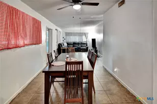 711 Hybiscus Ln, Victoria, TX 77904 - Photo 20