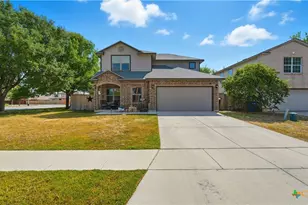 384 Copper Wood Dr, New Braunfels, TX 78130 - Photo 1