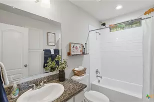 384 Copper Wood Dr, New Braunfels, TX 78130 - Photo 20