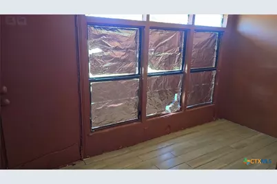 194 S Herbert Street, Bloomington, TX 77951 - Photo 6