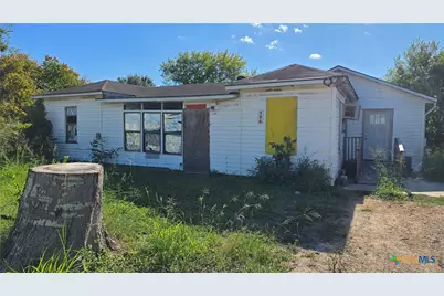 194 S Herbert Street, Bloomington, TX 77951 - Photo 1