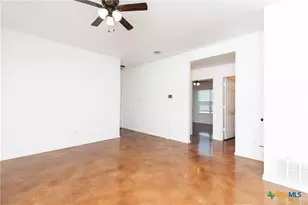 235 N Mary Jo Dr, Harker Heights, TX 76548 - Photo 4