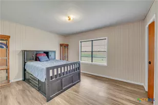 500 County Rd 315, Jarrell, TX 76537 - Photo 28