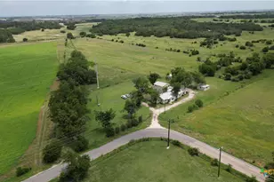 500 County Rd 315, Jarrell, TX 76537 - Photo 4