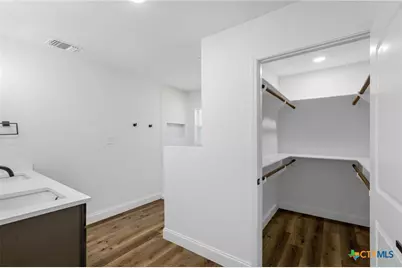 1110 Buena Vista Avenue, Victoria, TX 77901 - Photo 20