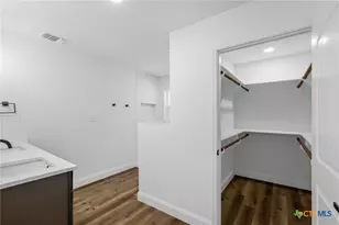 1110 Buena Vista Ave, Victoria, TX 77901 - Photo 20