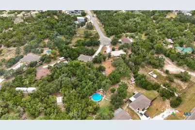 162 Falcon Court, Canyon Lake, TX 78133 - Photo 4