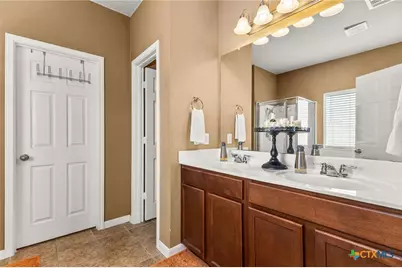 2909 Oakbranch Ridge, New Braunfels, TX 78130 - Photo 14