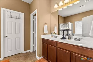 2909 Oak Branch Ridge, New Braunfels, TX 78130 - Photo 14