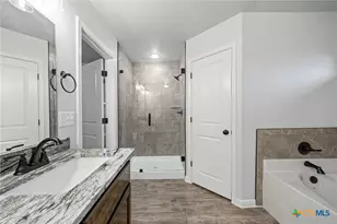 2546 Cowgirl Trl, Belton, TX 76513 - Photo 22