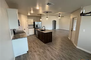 2546 Cowgirl Trl, Belton, TX 76513 - Photo 8