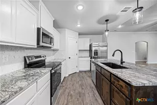 2546 Cowgirl Trl, Belton, TX 76513 - Photo 8