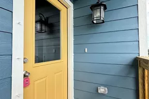 423 Calumet, Palacios, TX 77465 - Photo 18