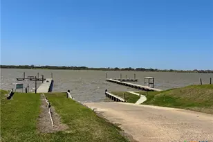 423 Calumet, Palacios, TX 77465 - Photo 26