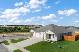 103 Logan Ct, Copperas Cove, TX 76522 - Photo 2