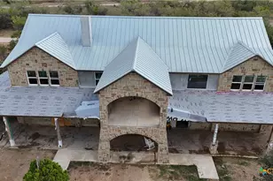 1423 Settlers Way, Seguin, TX 78155 - Photo 2