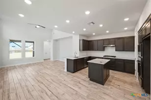 10054 Mitra Way, San Antonio, TX 78224 - Photo 18