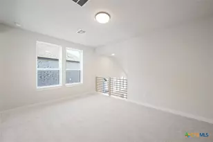 10054 Mitra Way, San Antonio, TX 78224 - Photo 18