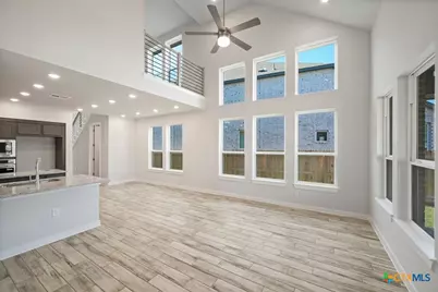 10054 Mitra Way, San Antonio, TX 78224 - Photo 8