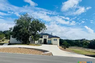 202 Mystic Shores Blvd, Spring Branch, TX 78070 - Photo 2